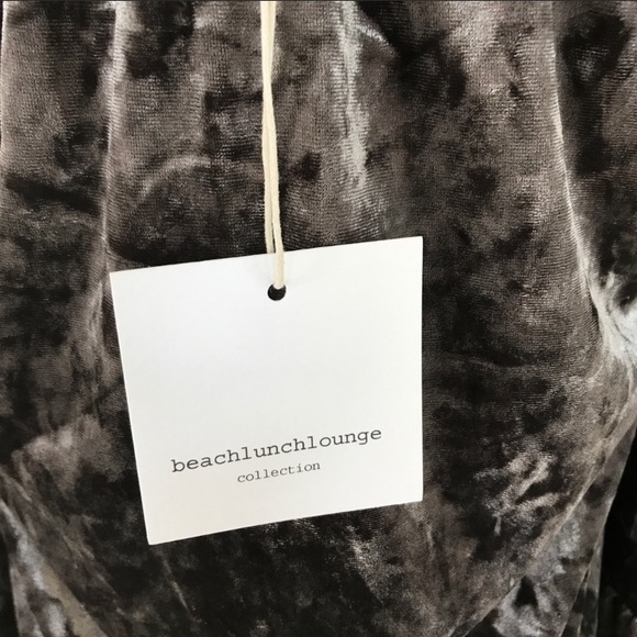 BeachLunchLounge Crushed Velvet Off the Shoulder - Picture 4 of 5